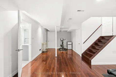 101 Rich Crescent Whitby ON L1P 1V6