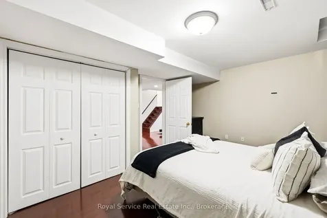 101 Rich Crescent Whitby ON L1P 1V6