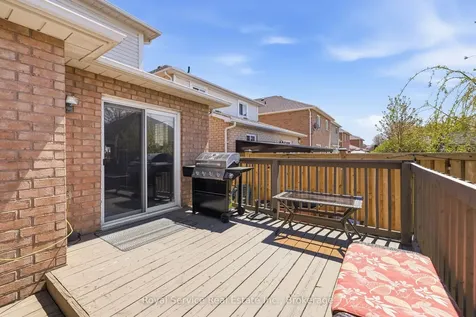 101 Rich Crescent Whitby ON L1P 1V6