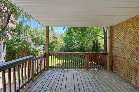 27 Furrow Drive Whitby ON L1R 1Y6