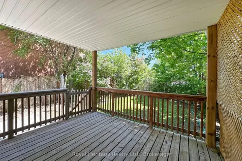 27 Furrow Drive Whitby ON L1R 1Y6