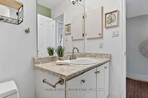 56 Ivory Court Clarington ON L1C 5C1