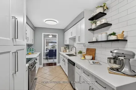 56 Ivory Court Clarington ON L1C 5C1
