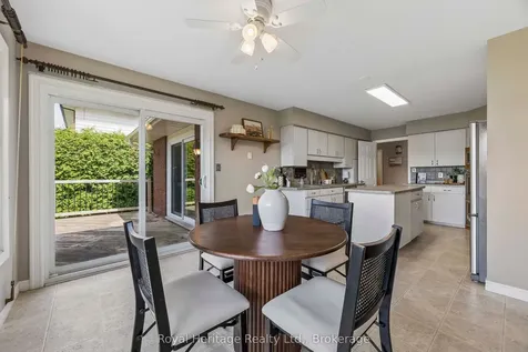232 Beatrice Street W Oshawa ON L1G 7M9