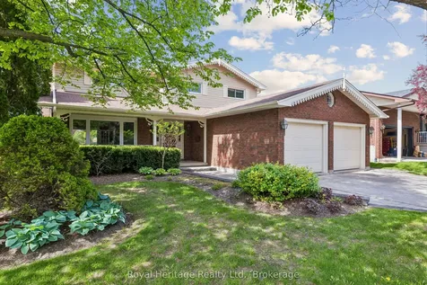 232 Beatrice Street W Oshawa ON L1G 7M9