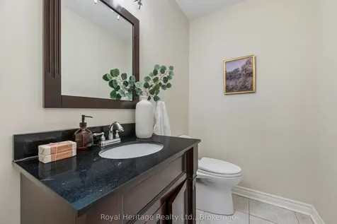 232 Beatrice Street W Oshawa ON L1G 7M9