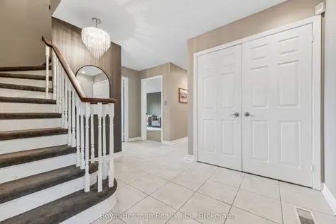 232 Beatrice Street W Oshawa ON L1G 7M9