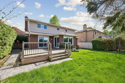 232 Beatrice Street W Oshawa ON L1G 7M9