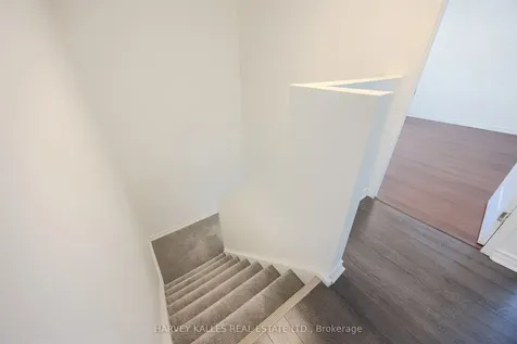 321 Blackthorn Street Oshawa ON L1K 1L3
