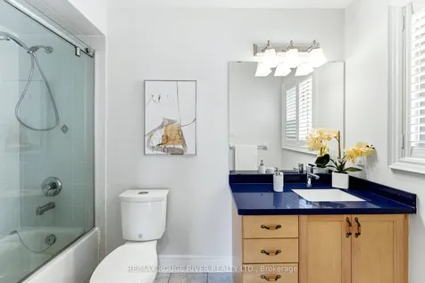 29 Sheldon Drive Ajax ON L1T 4K7