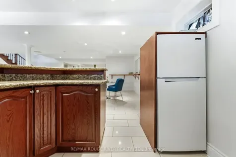 29 Sheldon Drive Ajax ON L1T 4K7