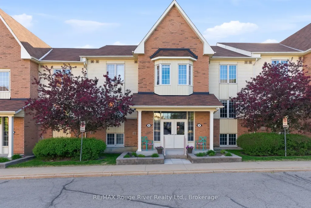 8 Petra Way Whitby ON L1R 0A6