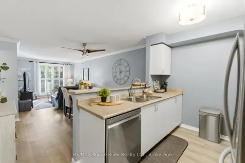 8 Petra Way Whitby ON L1R 0A6
