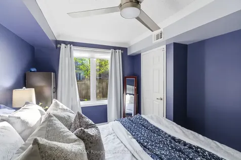 8 Petra Way Whitby ON L1R 0A6