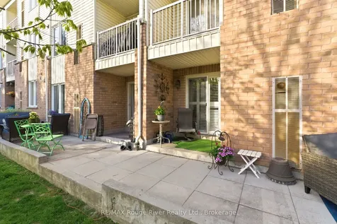 8 Petra Way Whitby ON L1R 0A6