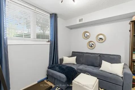 8 Petra Way Whitby ON L1R 0A6