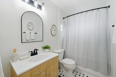441 Maplewood Drive Oshawa ON L1G 5R7