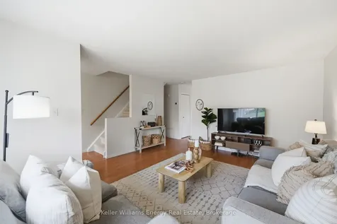 441 Maplewood Drive Oshawa ON L1G 5R7