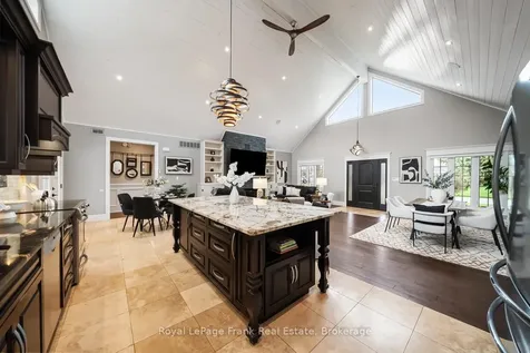 325 Maine Street Oshawa ON L1L 1A8