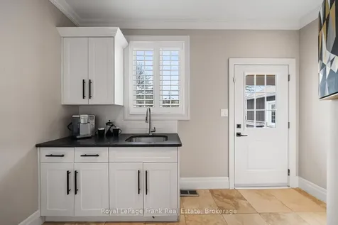 325 Maine Street Oshawa ON L1L 1A8