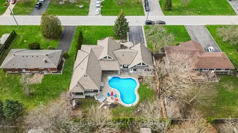 325 Maine Street Oshawa ON L1L 1A8