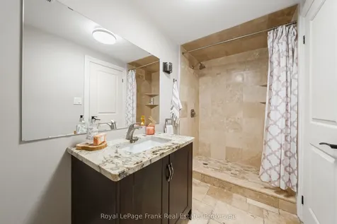325 Maine Street Oshawa ON L1L 1A8
