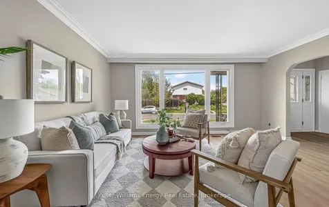 249 Thomas Street Oshawa ON L1J 1M3