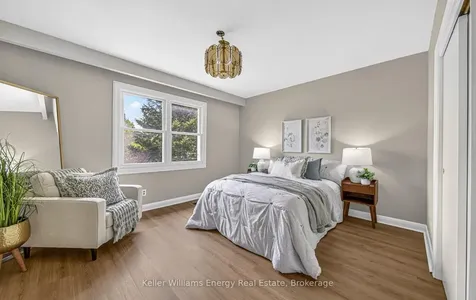 249 Thomas Street Oshawa ON L1J 1M3