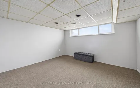 249 Thomas Street Oshawa ON L1J 1M3