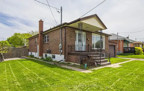 249 Thomas Street Oshawa ON L1J 1M3