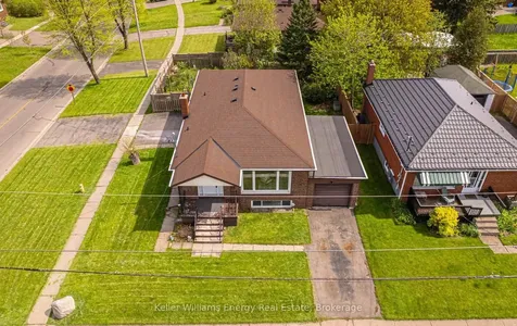 249 Thomas Street Oshawa ON L1J 1M3
