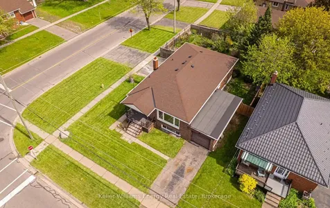 249 Thomas Street Oshawa ON L1J 1M3