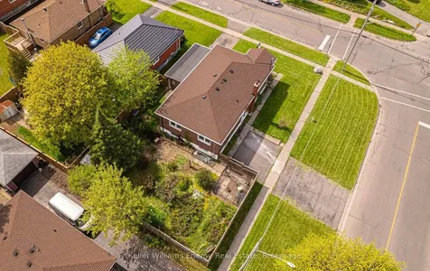 249 Thomas Street Oshawa ON L1J 1M3