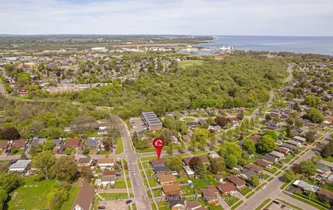 249 Thomas Street Oshawa ON L1J 1M3
