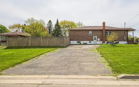 249 Thomas Street Oshawa ON L1J 1M3