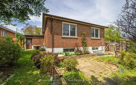 249 Thomas Street Oshawa ON L1J 1M3