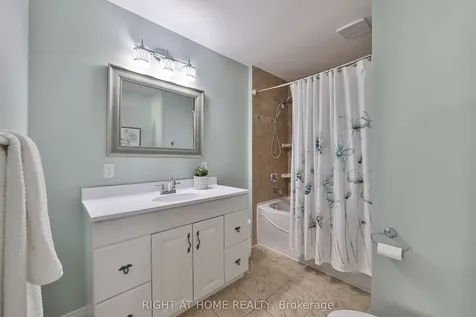 89 Vail Meadows Crescent Clarington ON L1C 4T3