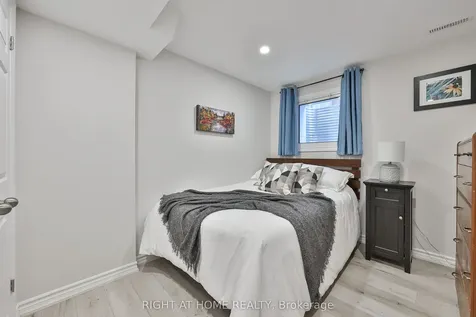 89 Vail Meadows Crescent Clarington ON L1C 4T3