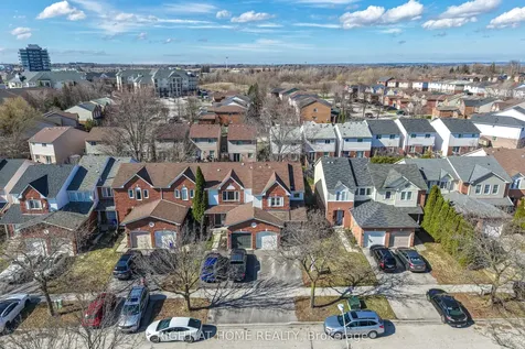 89 Vail Meadows Crescent Clarington ON L1C 4T3