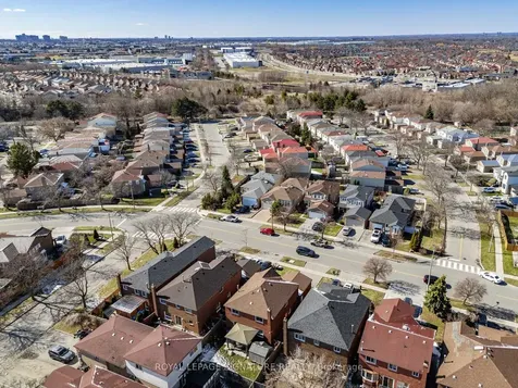 171 Hupfield Trail Toronto ON M1B 4P1