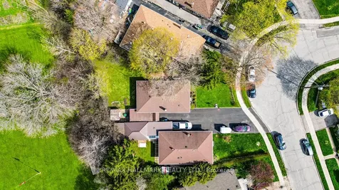 30 Shandon Drive Toronto ON M1R 4M5