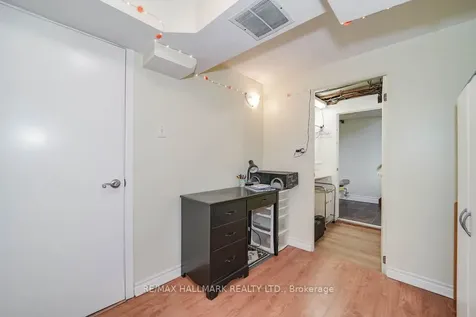 30 Shandon Drive Toronto ON M1R 4M5