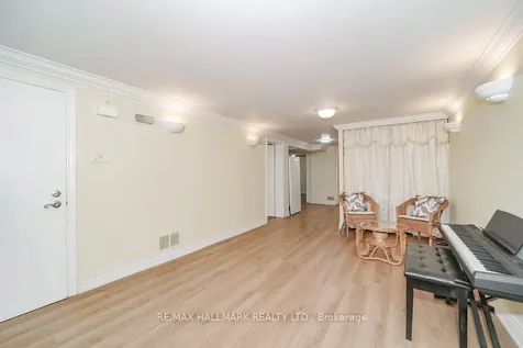 30 Shandon Drive Toronto ON M1R 4M5