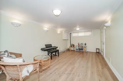 30 Shandon Drive Toronto ON M1R 4M5