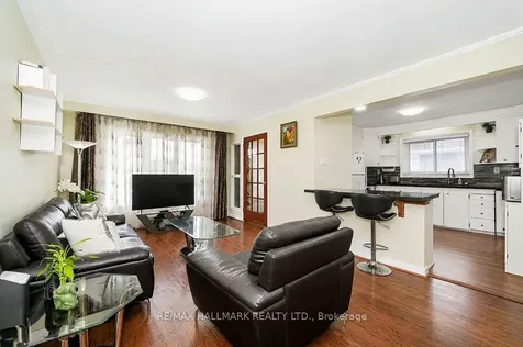 30 Shandon Drive Toronto ON M1R 4M5