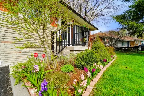 30 Shandon Drive Toronto ON M1R 4M5