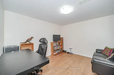 30 Shandon Drive Toronto ON M1R 4M5