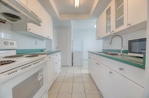 10 Stonehill Court Toronto ON M1W 2X8