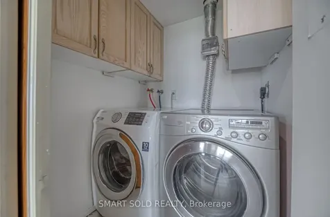 10 Stonehill Court Toronto ON M1W 2X8
