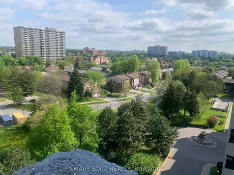 10 Stonehill Court Toronto ON M1W 2X8
